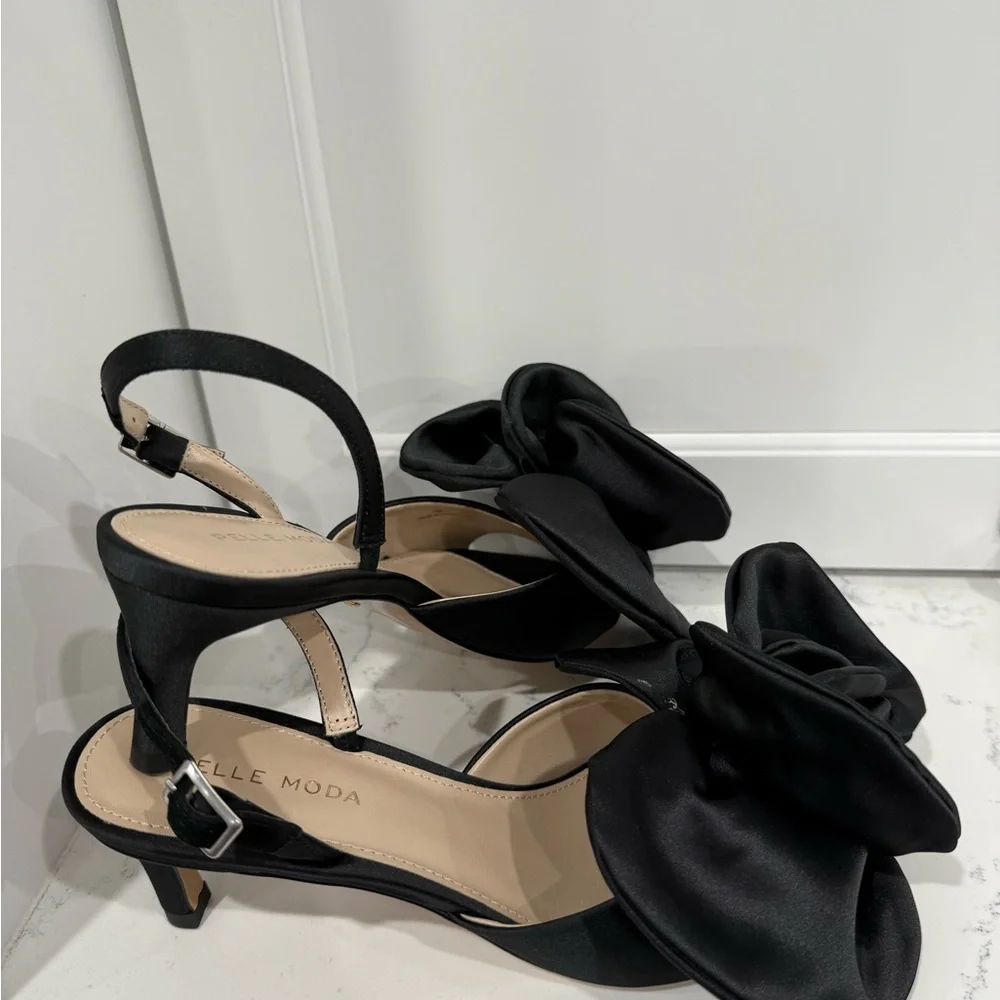Pelle Moda NEW Size 7 Women's Uzma Heeled Sandal